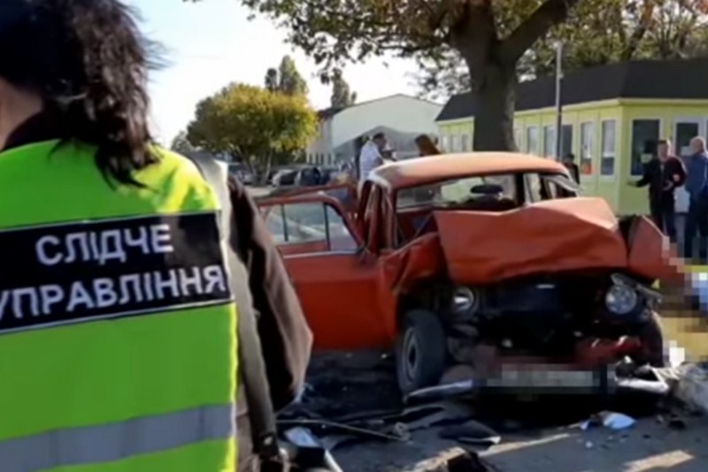 На Одещині підліток на батьківському Mercedes скоїв смертельну ДТП