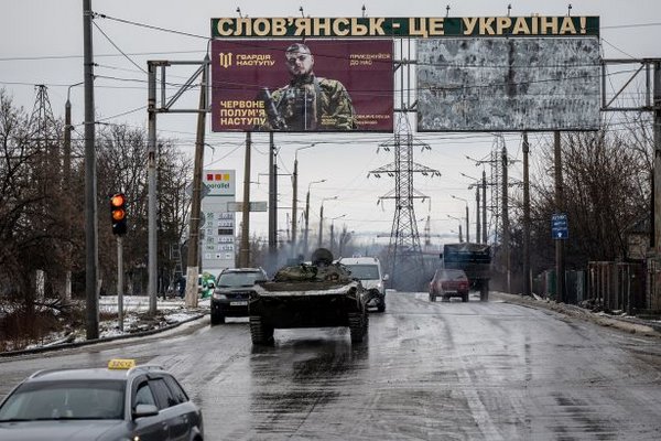 Українців закликали не знімати переміщення техніки ЗСУ