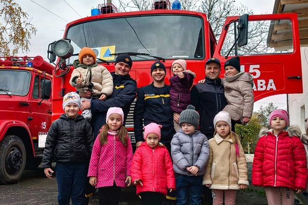 В Іршаві рятувальники провели екскурсію для дошкільнят села Білки