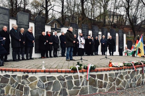 На Закарпатті вшанували жертв сталінських репресій