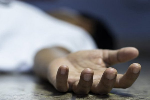 На Закарпатті у одному з житлових будинків виявили мертвою 17-річну дівчину