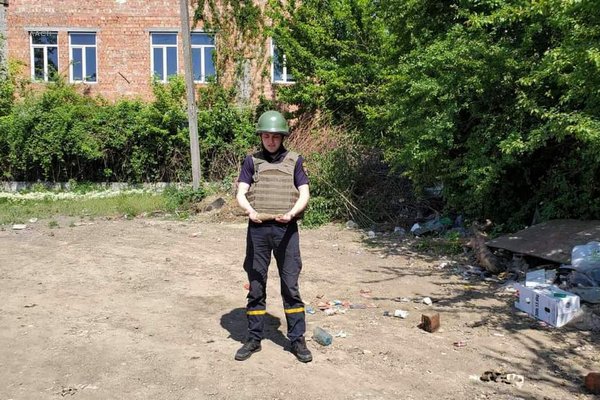 В Ужгороді на вулиці Радіщева чоловік виявив мінометну міну