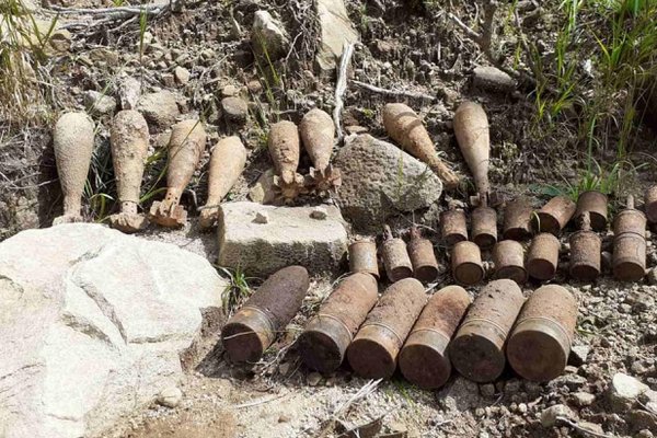 В гірському селі на Закарпатті виявили сховок боєприпасів