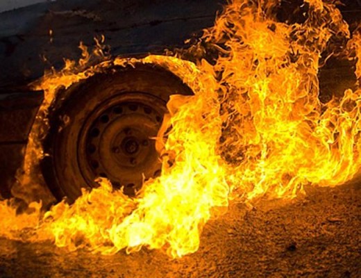 На Берегівщині згорів причіп автівки з соломою