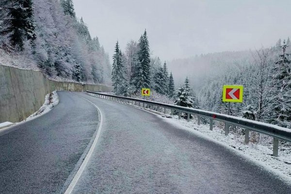 Гірські дороги Закарпаття вкриє ожеледиця: Водіїв попереджають про небезпеку