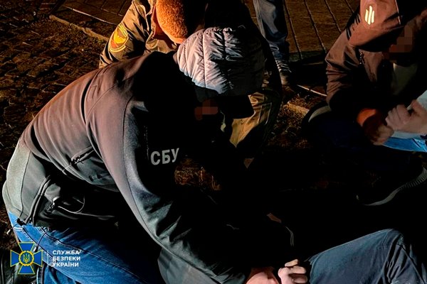 На Закарпатті СБУ викрила черговий канал переправлення за кордон потенційних призовників