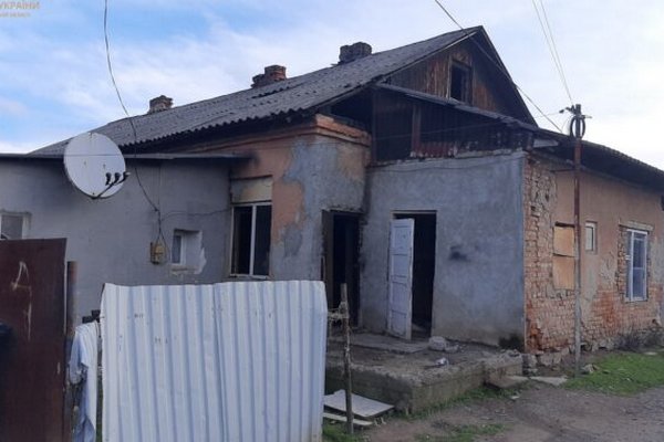 41-річний житель Ужгорода загинув під час пожежі у власному будинку