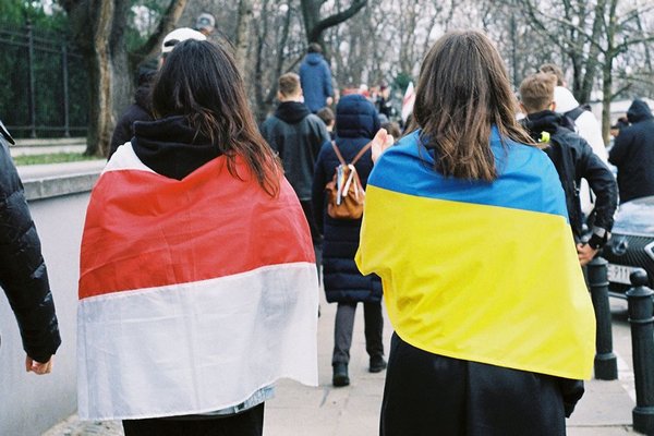 Працевлаштування у Польщі: скільком біженцям з України вдалося знайти роботу