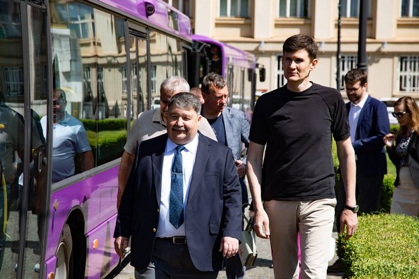 Закарпаття отримало заключну партію автобусів від угорського Веспрема