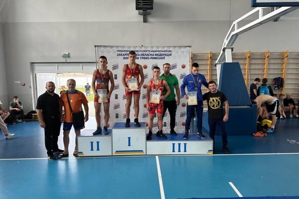 Мукачівські спортсмени посіли призові місця на Кубку України з греко-римської боротьби