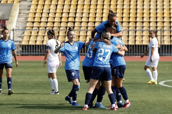 Футбол: Жіноча команда "Минаю" готується до дебюту у Кубку України