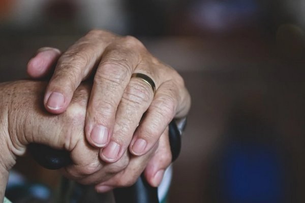 На Закарпатті затримали "супровідника" 84-річної жінки, який пропонував хабар прикордонникам