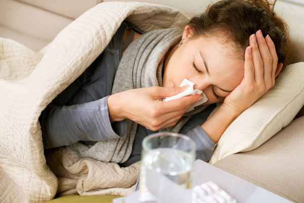 Лікарі пояснили, чому деякі люди не мають температури, коли хворіють