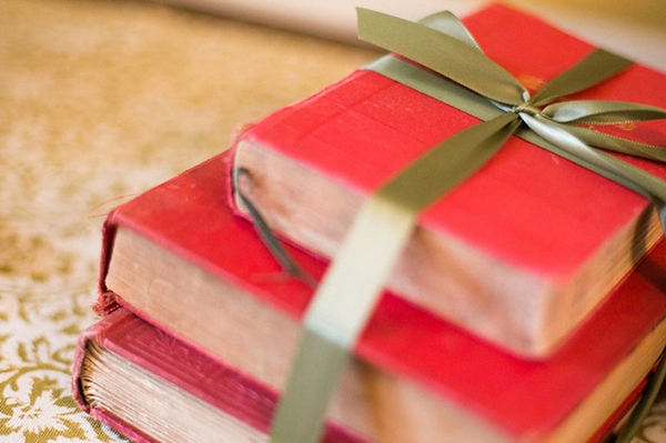 Як вибрати книгу на подарунок?