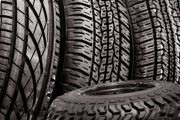 Значения traction и temperature на боковине автомобильной шины