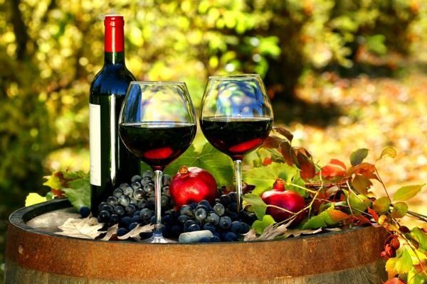 Чотири дивовижні способи використання вина, що видихнулося, на вашій кухні та у побуті