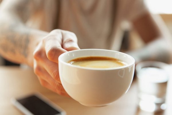 Чи можна пити каву після їжі: розбираємося з дієтологами