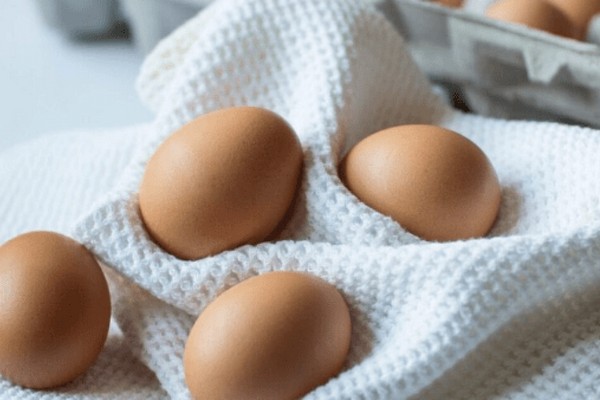 Навіщо протикати яйце голкою перед варінням
