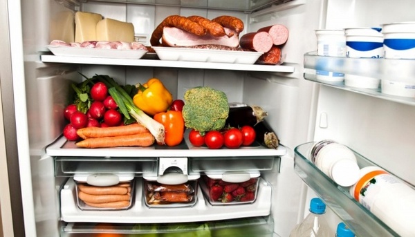 Щоб холодильник не розморозився, коли немає електрики, покладіть у нього цю річ
