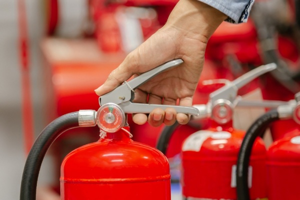 Почему порошковые огнетушители эффективнее в экстремальных температурах