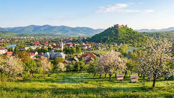 Квітневі контрасти: прогноз погоди для Хуста на цей Великдень