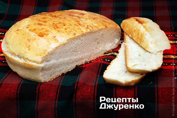 Смачний пшеничний хліб власноруч: простий рецепт