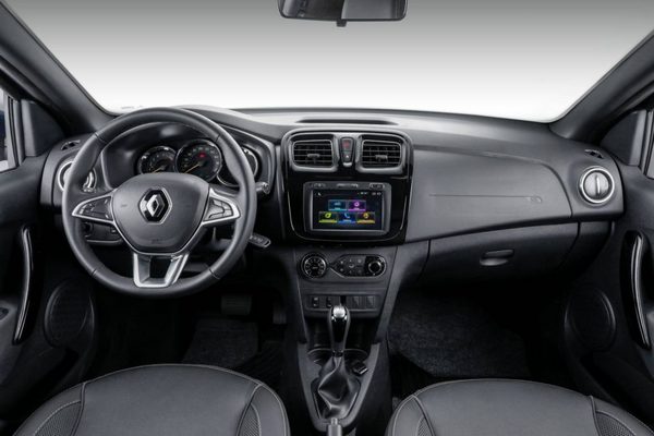 Renault Sandero Stepway 2020: бюджетна версія компактного хетчбека