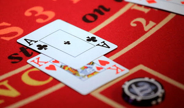 Известная карточная игра блэкджек – правила и характеристики